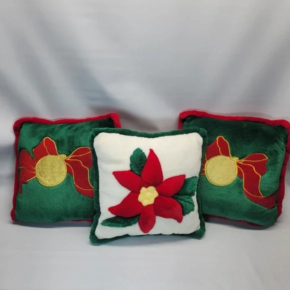 Three VTG 1998 Christmas Pillows T.w.i.e Poinsettia & Gold Ornament Red Bow‎ 12
