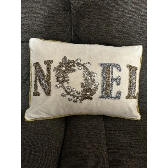 Pier 1 One Embroidered Christmas Holiday Throw Pillow Holly Berry Joy Wreath 18