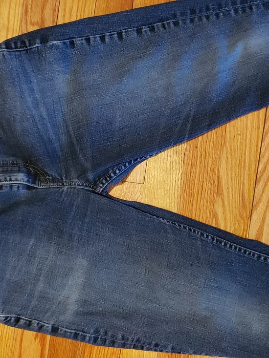 Levi Men  Straight Fit Jeans in Deep Blue Size 33x32