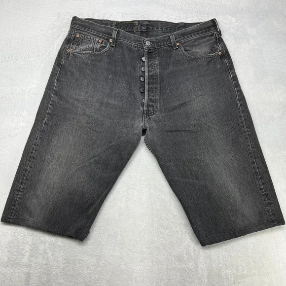 Vintage Levi's Button Fly Shorts Men's Faded‎ Black Denim Pockets Y2K - 37X15.5