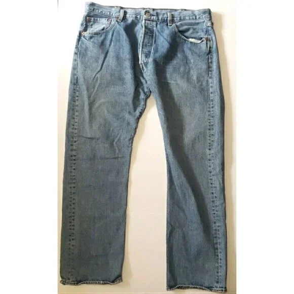 Levis 501 Jeans Mens 38x32 Blue Straight Original Button Fly Med Wash Denim