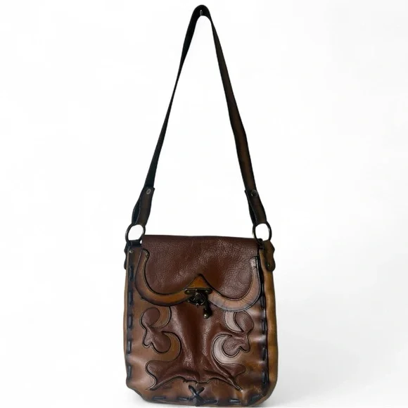 Tooled‎ Leather Crossbody Bag Vintage Western Clasp Appliqué Brown – Sz. OS