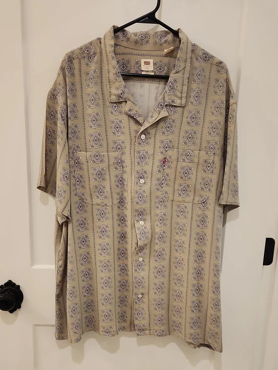 Levi's Beige Short-Sleeve Button-Down with Blue Print