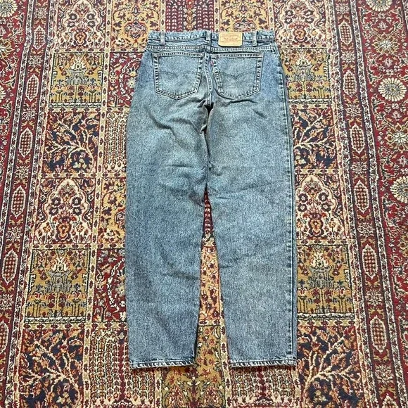 VTG 2000‎ Levis 550 stone wash indigo heavyweight denim jeans 36x32 USA blue