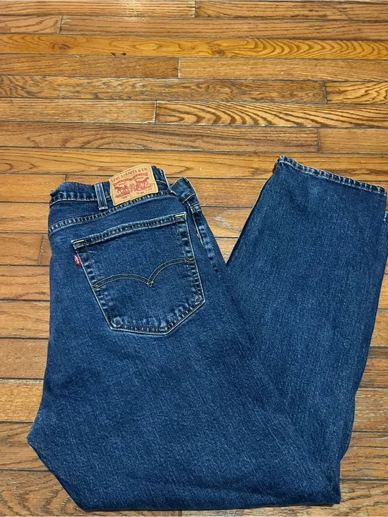Levi's 505 Men's Classic Dark Blue Straight-Leg Jeans size 38x29