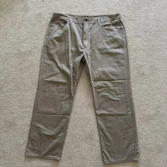 Levi's 559 Jeans Mens 44x32 Beige Relaxed Straight Zip Fly Denim 5 Pocket