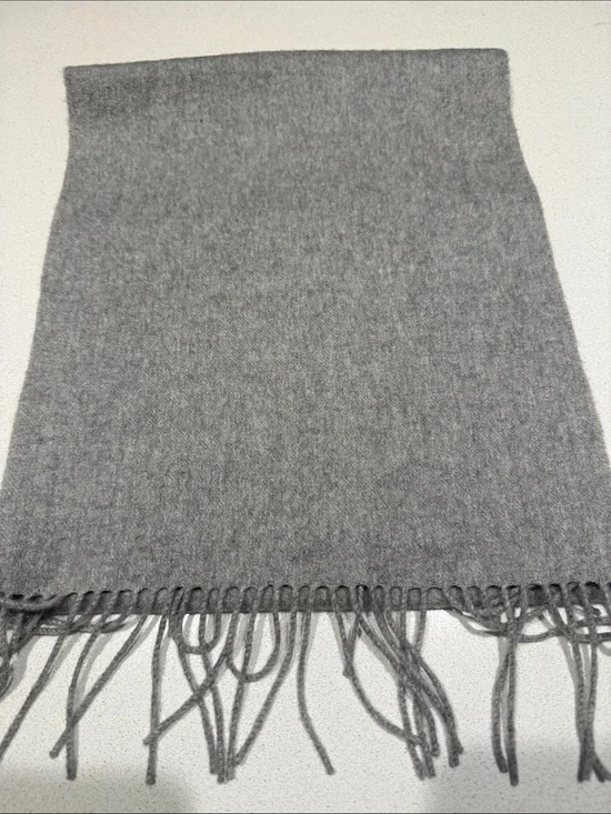 Marc Jacobs Gray Fringe Wool Scarf