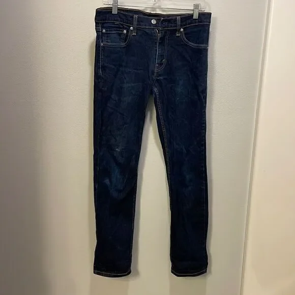 LEVI’S Mens dark blue jeans