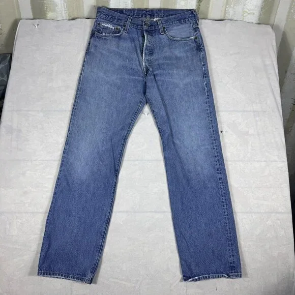 Levi's Men's Straight Leg Jeans Blue Denim Medium Wash 5-Pocket Zip Fly‎