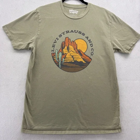 Levi's 100% Cotton Graphic‎ Tee Desert Scene Short Sleeve Casual T-Shirt Size L