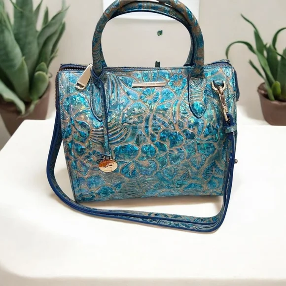 💙🔹️Brahmin 🔹️Small Caroline Serenity Sonic Genuine Leather Bag  (Pre-owned)