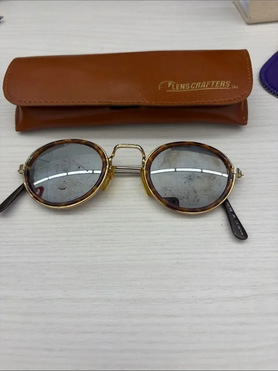 Vintage  Men's Round Tortoiseshell Sunglasses with Gold Bridge - Brown/Gold
