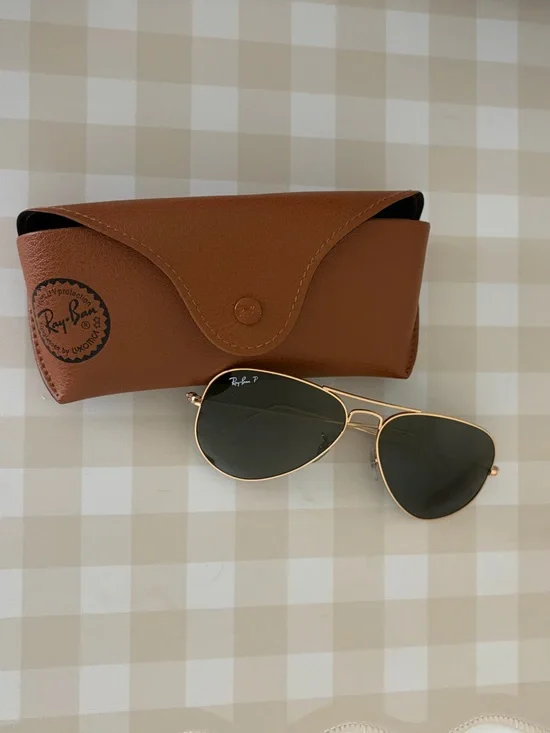 Ray-Ban Classic Aviator Sunglasses with Brown Case