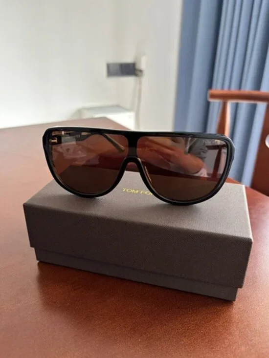 ✨TOM FORD✨ black sunglasses