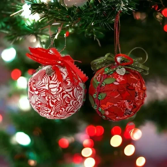 2 Folded Fabric Ornaments Balls Quilted Handmade Farmhouse Cottage‎ Vintage 90s.