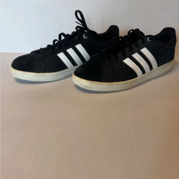 Men’s Adidas Classic cloudfoam advantage Black with White Stripes suade sneakers