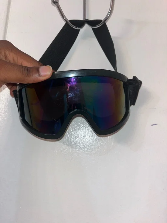 Black Mirrored Lens VR/AR Goggles - Black