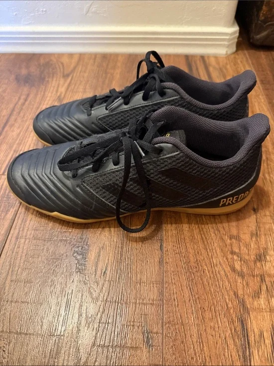 adidas Predator Indoor Soccer Shoes Black with Gum