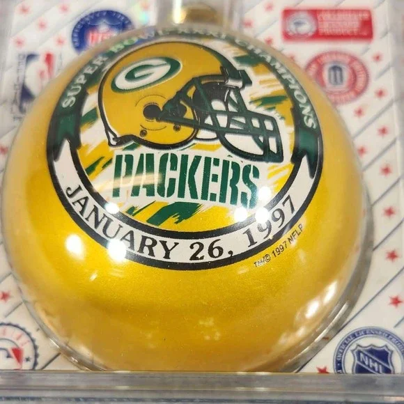 Topperscot Green Bay Packers Ornament Gold Super Bowl XXXI Champions 1997 NFL OS