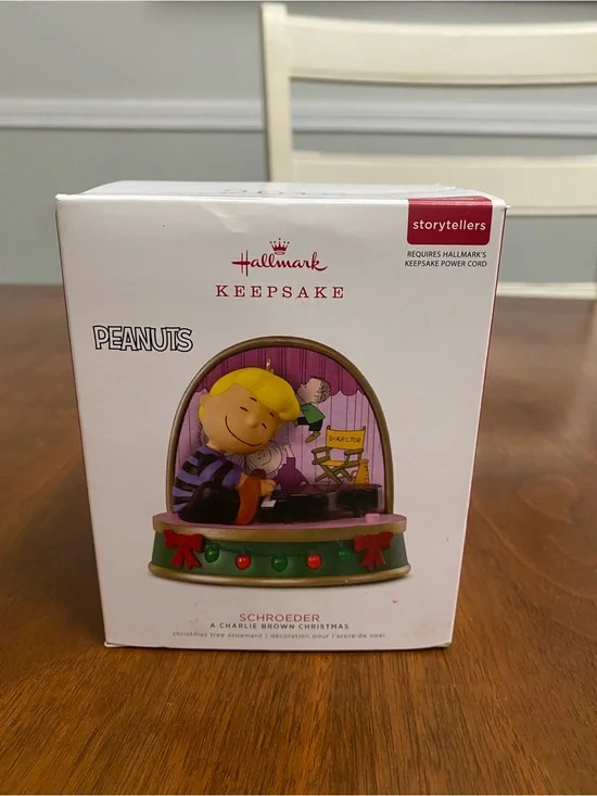 Hallmark Peanuts Schroeder Storyteller Ornament 2018