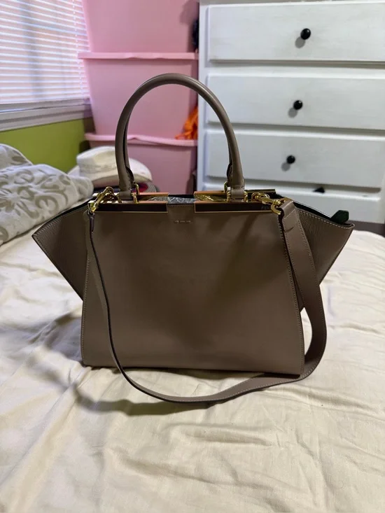 FENDI handbag/shoulder bag in sand beige leather