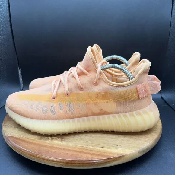 Adidas Yeezy Boost 350 V2 Mono Clay Mens Size 10.5 Shoes Orange Sneakers