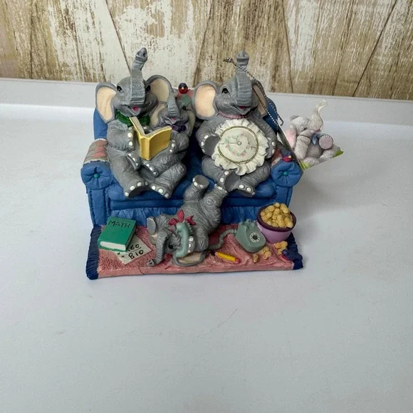 Luckyphants Elephant‎ Figurine Home Sweet Home Banberry Designs 1097