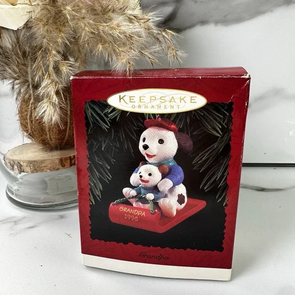 VTG HALLMARK KEEPSAKE CHRISTMAS ORNAMENT IN BOX 1996 GRANDPA‎ DOG & BABY PUPPY