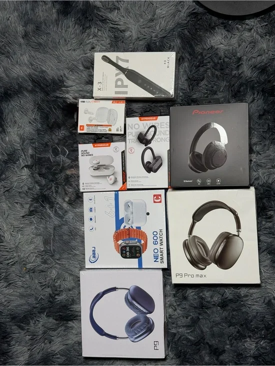 Bundle deal multiple different Headphones in Branded Packagin brand new