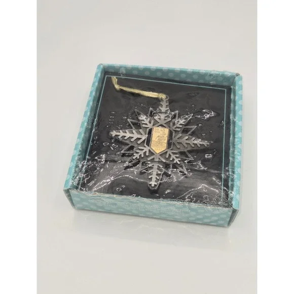 Official Looney‎ Toons Pewter 1997 Christmas Ornament Snowflake Postage Stamp