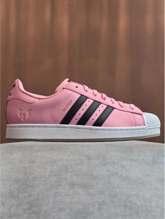 adidas x Lionel Messi Superstar - Pink / Black (JR1520) Men's 10 Women's 11 NIB