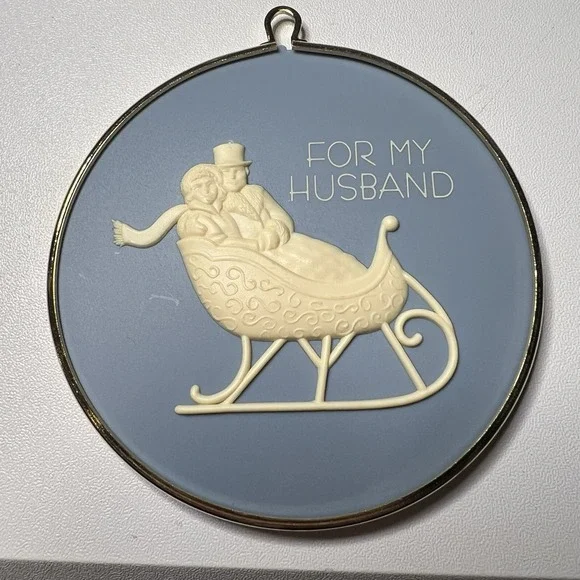 Vtg‎ Hallmark Keepsake Cameo Christmas Ornament