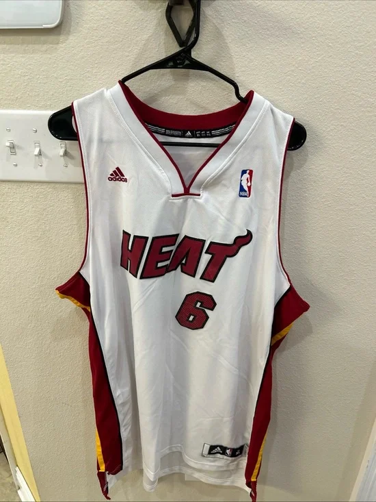 LeBron James adidas White/Red Miami Heat #6 Basketball Jersey
