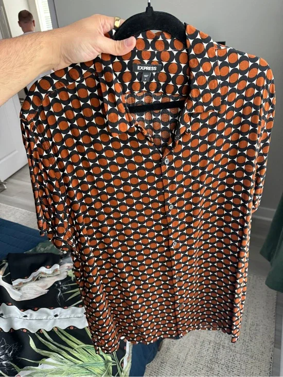 adidas Men’s Black and Brown Geometric Short-Sleeve Button-Down Shirt