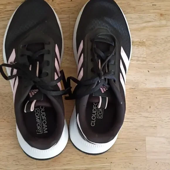 adidas Men’s Cloudfoam Comfort Low Top Athletic Sneakers Black/Pink Lace-Up