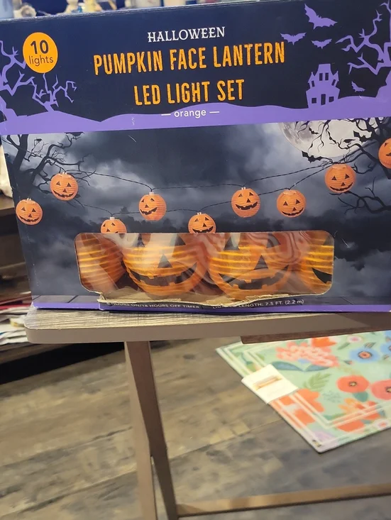 Pumpkin Face Lanterns Light Set,NIB; 10 Paper Jack-O-Lanterns/ New