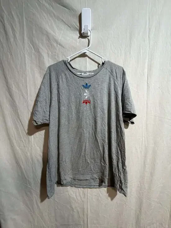 Adidas Originals Trefoil Logo Graphic T-Shirt Grey