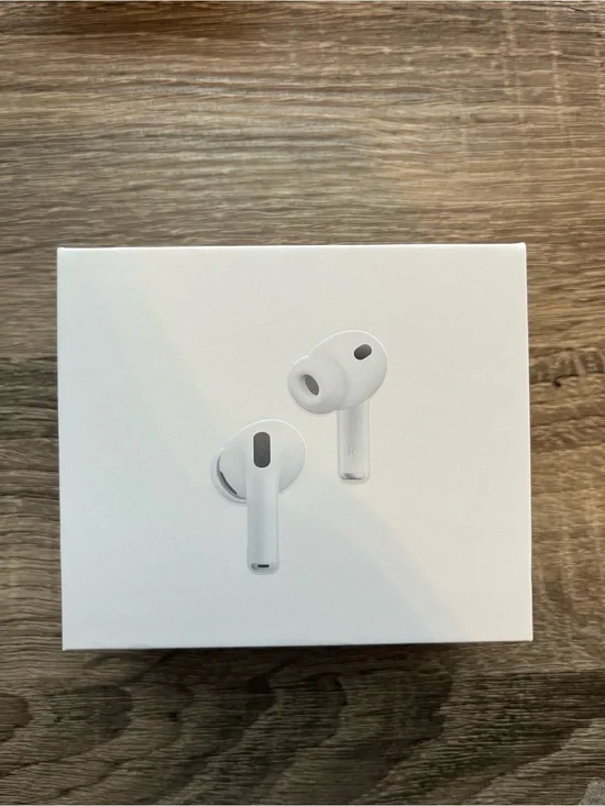 Apple AirPod Pro 3s in White with charging case