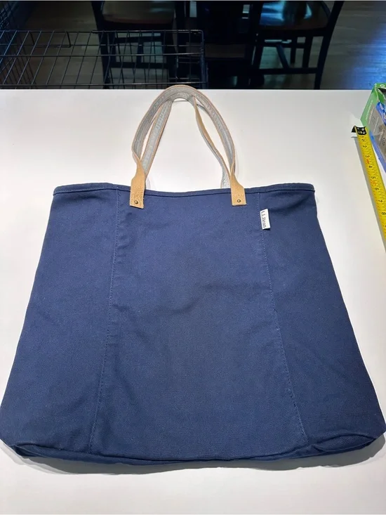 RARE LL Bean Leather Handle Essential Tote Bag (18L)