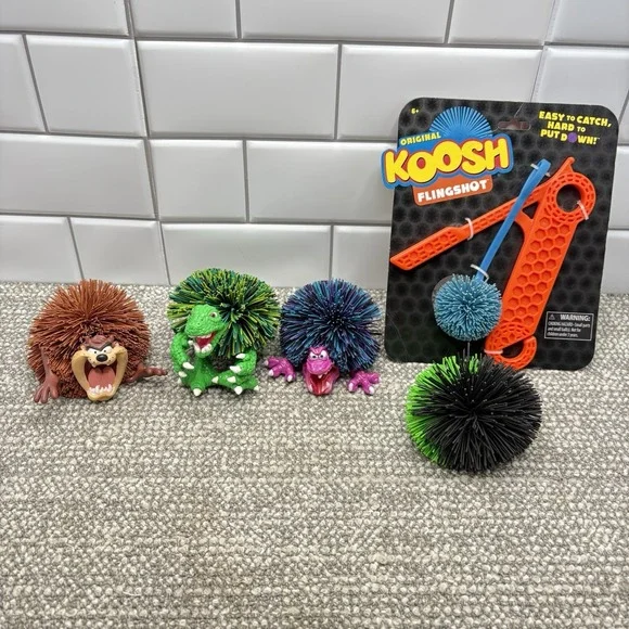 Koosh Ball Set‎ Dinosaurs Tax Plain And Sling Shot Fidget Fun VTG Toys