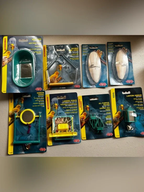 Small Bird Bundle Green - Toys & Cuttlebones