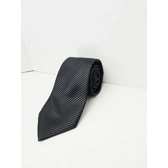 David Donahue England Men's Tie black stripe‎ pattern %100 silk