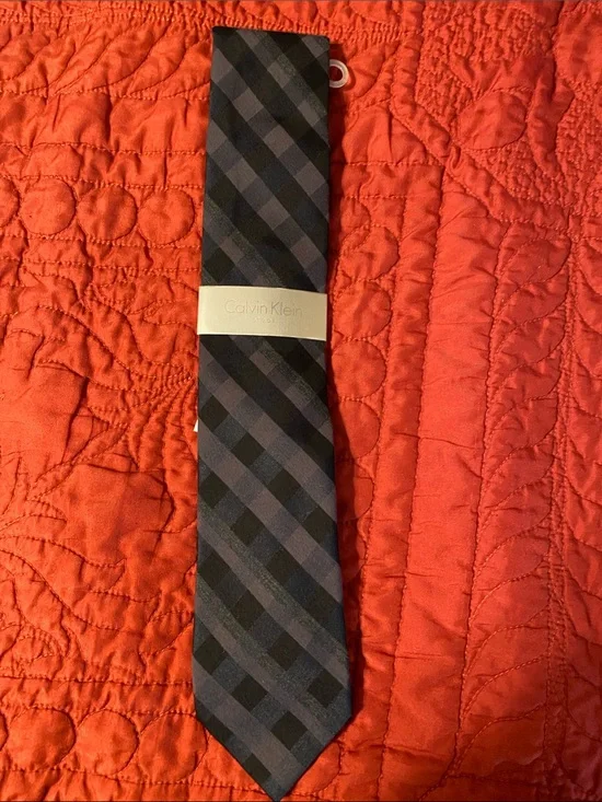 Calvin Klein Black and Gray Diagonal Plaid Silk Tie