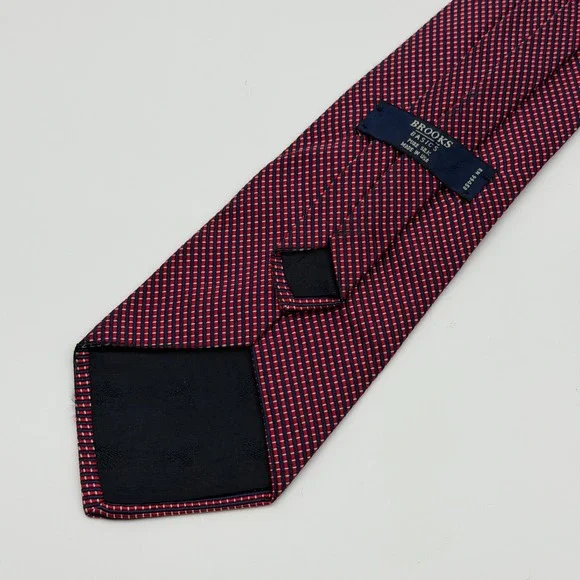 Brooks Basics Silk Tie Mens Red Woven Made In USA Classic 3.75