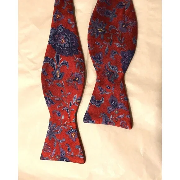 NWOT Ted Baker London Red Floral Silk Bow Tie