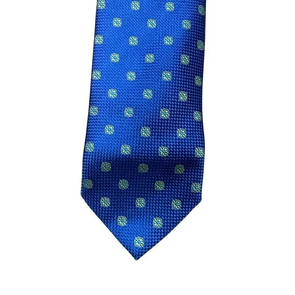 Robert Talbott Best of Class Silk Tie Blue Green Floral Medallion Made in Italy