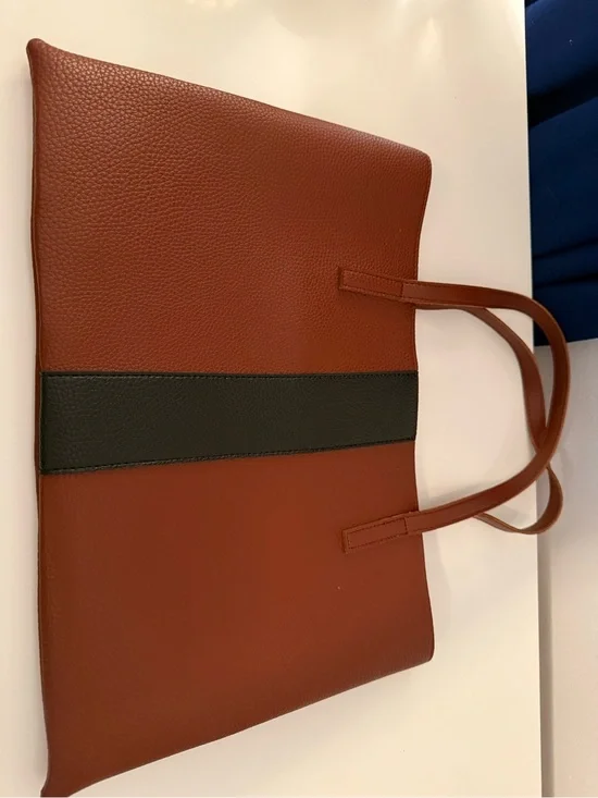 Vince Camuto Tote