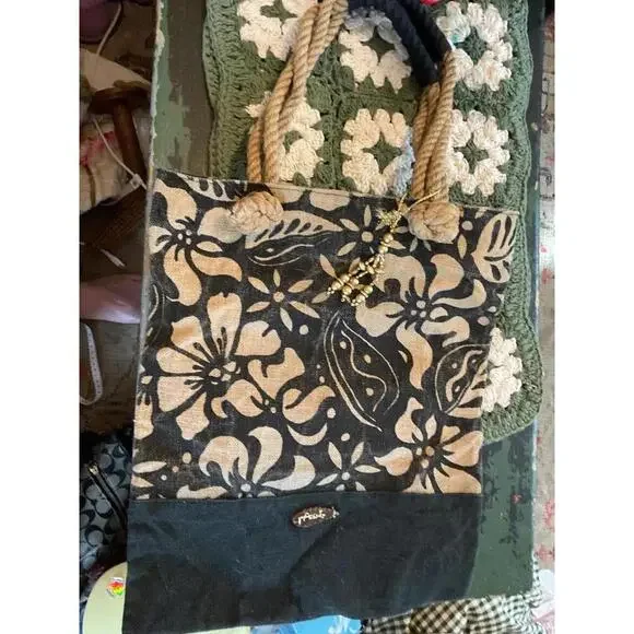 Stylish Avani Tote Bag with Rope Handles