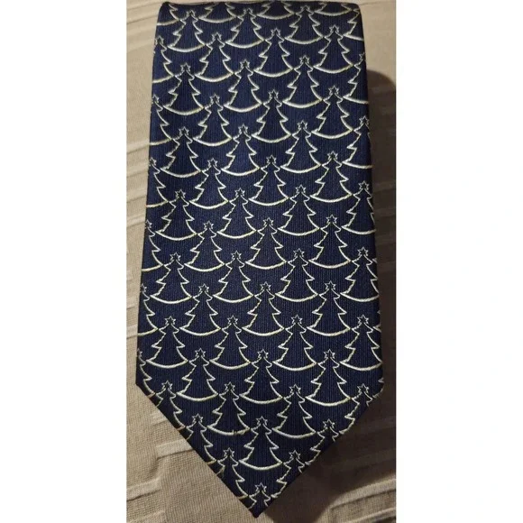 Van Heusen Vintage Tie 100% Silk Navy‎ with Gold Trees Christm