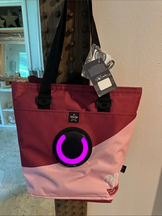 NWT Frío Two-Tone Pink Cooler Bag with Bluetooth speaker